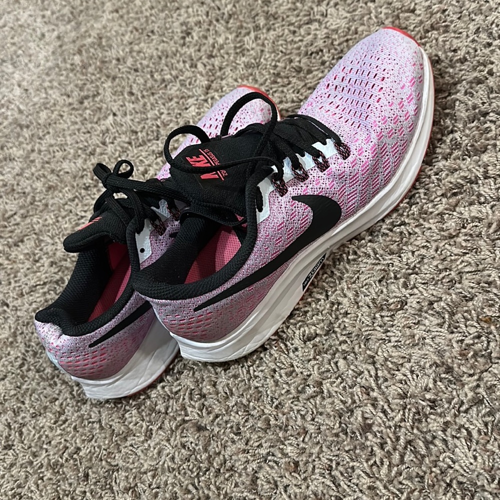 womens nike running shoes